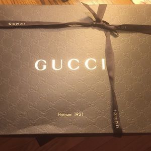 Gucci Sukey Top Handle Bag